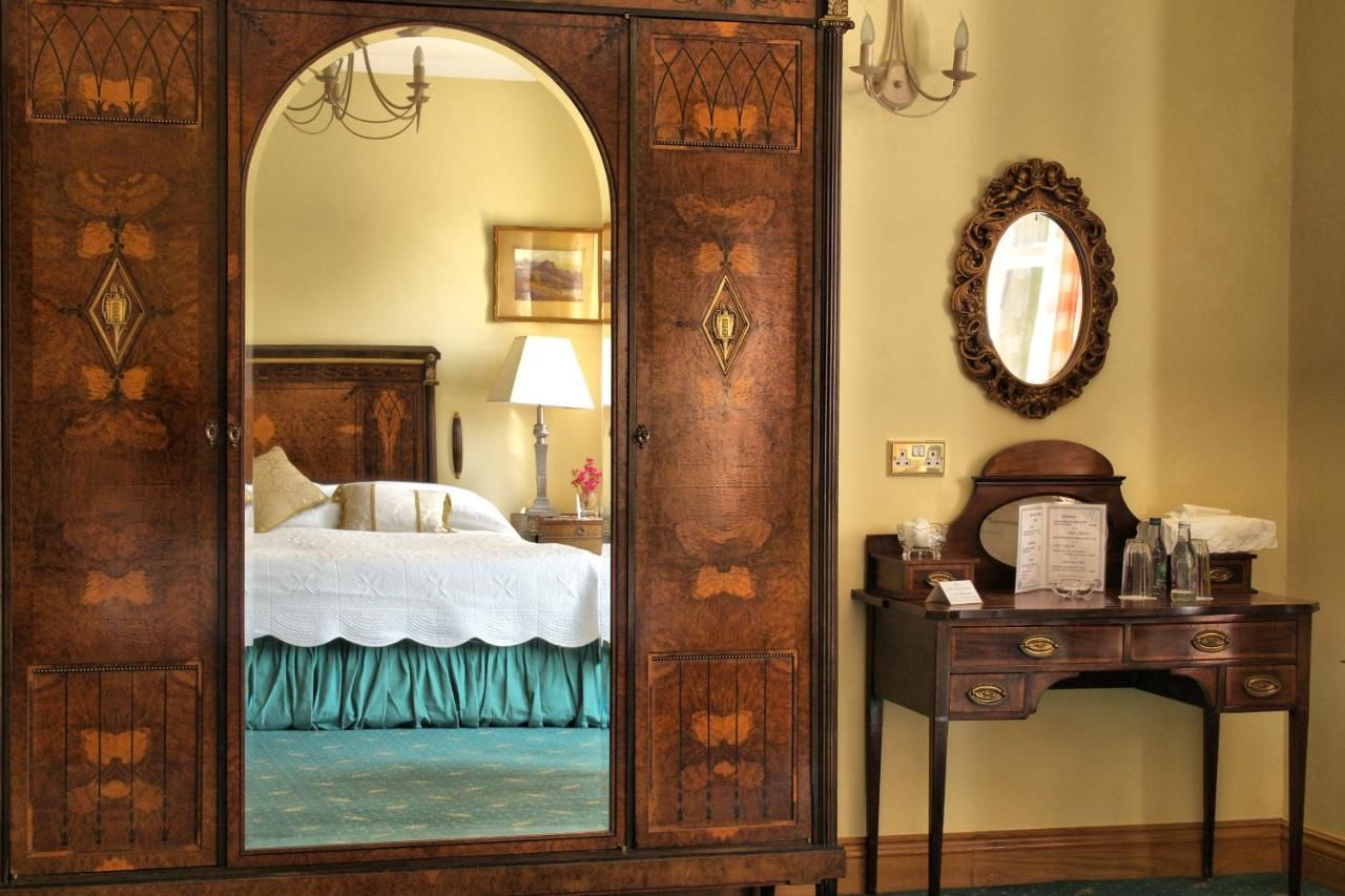 Отель Seaview House Hotel Бантри